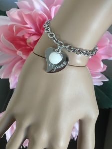 Muttermilch-Schmuck-Armkette-GUESS-silber-Herz-Mumi-Perle