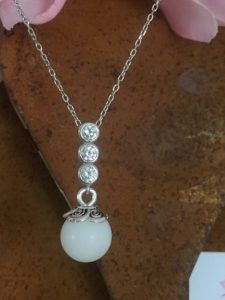 Halskette mit Muttermilch Perle in silber und Zirkonia