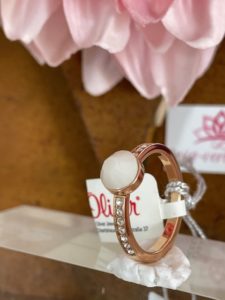 muttermilch-schmuck edelstahl ring mit perlen gefüllt mit muttermilch das ideale geschenk zur geburt manufaktur schweiz