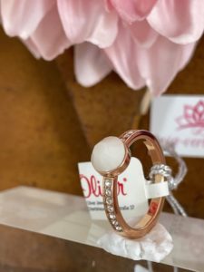 muttermilch-schmuck edelstahl ring mit perlen gefüllt mit muttermilch das ideale geschenk zur geburt manufaktur schweiz