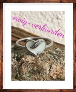 pandora ring mit muttermilch verarbfeitet von ewig-verbunden ein geschenk zur geburt